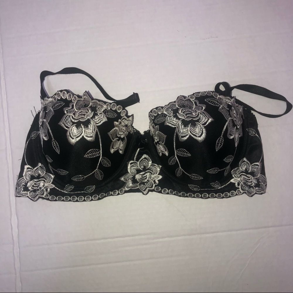 Women's Embroidery Black Bra